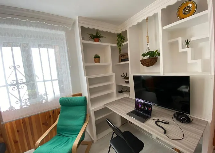 Casa Make Малага